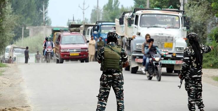 4 soldiers, 2 ‘fidayeens’ killed in Rajouri