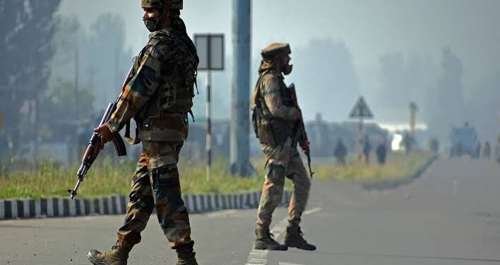 Non-Local Labourer Shot Dead In B’pora, Cop Shot At In Anantnag