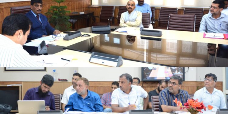 Chief Secretary discusses distribution reforms in power sector