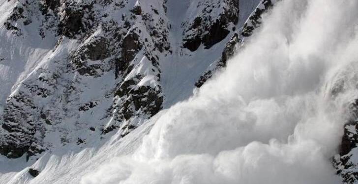 3 soldiers die under snow slide in Machil Kupwara