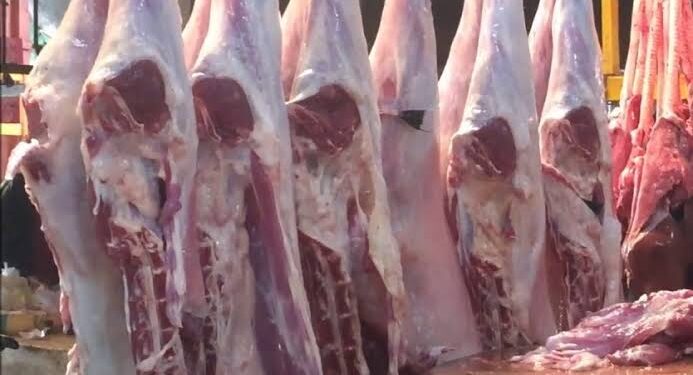 FCS&CA recovers Rs.15k fine from 13 erring shopkeepers; seals 01 Mutton shop & 02 Tea stalls