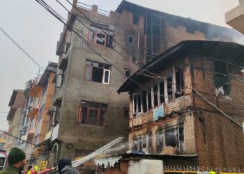 Blaze in Rajbagh Sgr Guts Pharmaceutical Store, Also Damages 3 Residential-cum-Commercial Buildings, Hotel
