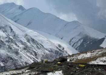 Light snowfall in Gulmarg, other upper reaches in Kashmir, Leh