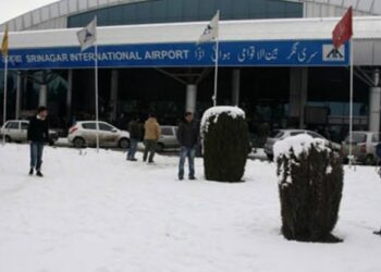 All 68 Flights Cancelled Due To Snowfall In Kashmir