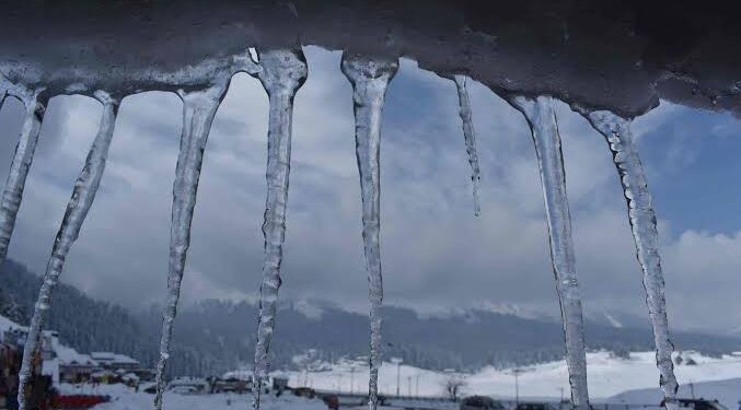 Kashmir freezes as Gulmarg, Kokernag records this winter’s coldest night