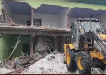 Commercial structure of ex-minister demolished in Shopian