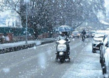 MeT issues ‘yellow’ warning for heavy snowfall in J&K on Monday