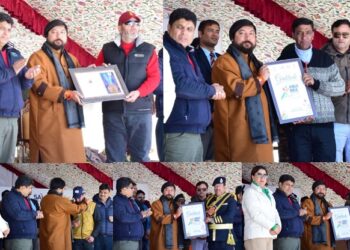Khelo India Winter Games concludes at Gulmarg; Nisith Pramanik distributes medals among winners