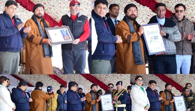 Khelo India Winter Games concludes at Gulmarg; Nisith Pramanik distributes medals among winners