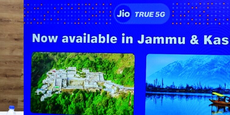 Sinha launches Jio True 5G Services for J&K