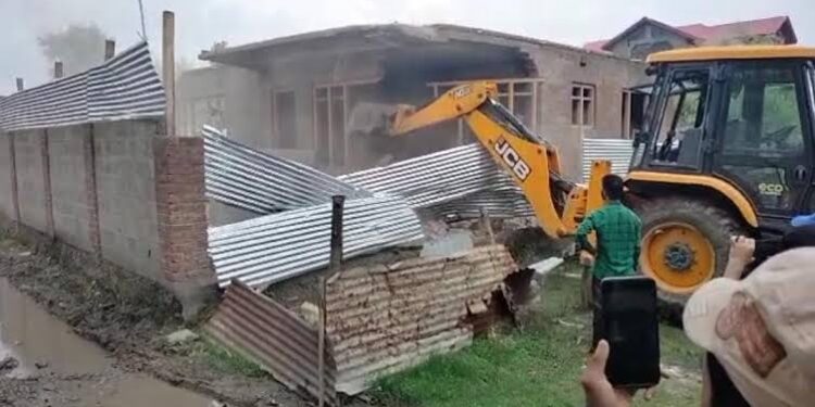 Not a single house will be demolished for Doodhganga Restoration: Mayor Srinagar
