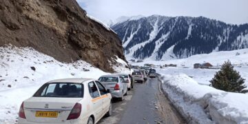 Vehicular Traffic in Sonamarg Halted After Landslide