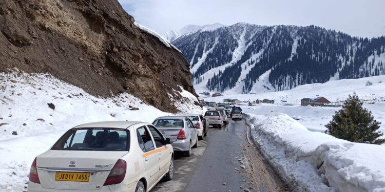 Vehicular Traffic in Sonamarg Halted After Landslide