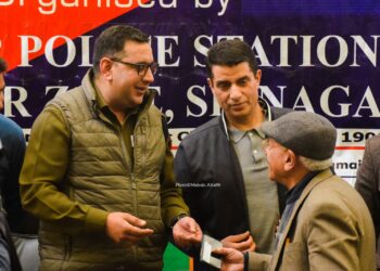 Cyber Police Organizes Awareness Programme in Srinagar; Over 100 Stolen Mobile-phones Handed Over To Rightful Owners