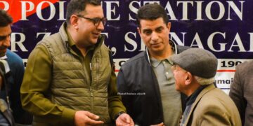 Cyber Police Organizes Awareness Programme in Srinagar; Over 100 Stolen Mobile-phones Handed Over To Rightful Owners