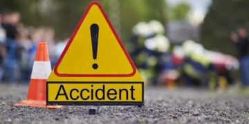 2 persons killed, 12 Injured as matador turns turtle in Rajouri