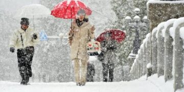Temperature Drops As MeT Forecasts More Rain, Snow In J&K