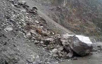 Trucker Injured After Hit By Shooting Stone along Panthayal in Ramban