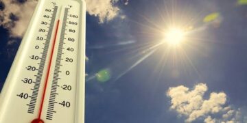 Amid dry weather forecast, night temp records drop in J&K