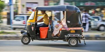 Female Kashmiri Student Suffers Injuries After ‘Attacked By Auto Driver’ in New Delhi