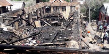 Massive Fire Damaged 2 Residential Houses in Rainawari