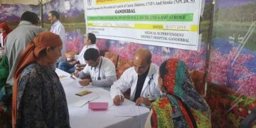 World Glaucoma Week: DHSK conducts screening for non-communicable diseases at Gousia Hospital Khanyar, 29 patients diagnosed with diabetes