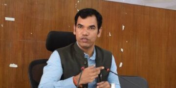 School timings in Srinagar changed to avoid traffic jams: Div Com Kashmir