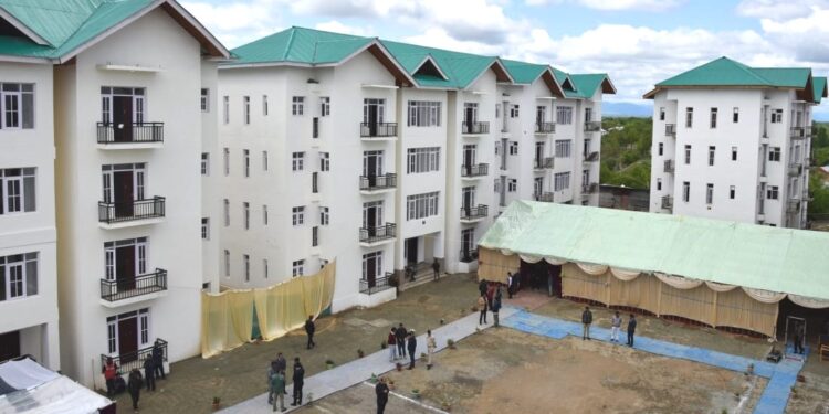 Lt Governor inaugurates newly constructed 224 residential transit accommodations for PM Package employees at Odina Bandipora