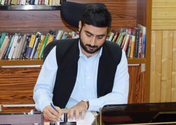 Several DCs Among 20 Officers Shifted In J&K