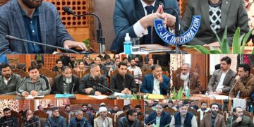 DM conducts tour of Shopian Town; visits Historical Jamia Masjid, Clock Tower, Culture Hub