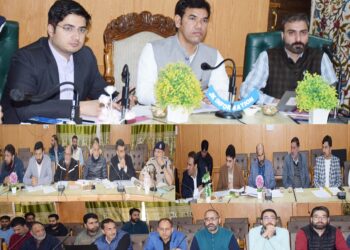Div Com Kashmir reviews progress on Special Summary Revision in Pulwama & Shopian at Circuit House Pulwama