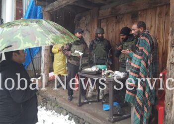 Anantnag Admin Launches Widescale Rescue Op As Nearly 20 Families Alongside Livestock Stuck Near Margan Top