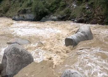 Woman washed away, niece rescued in Poonch