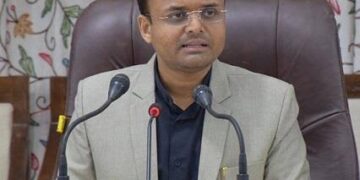 DC Kupwara Directs Respective Tehsildars, Officials to Record Losses Due to Heavy Rainfall, Hailstorm