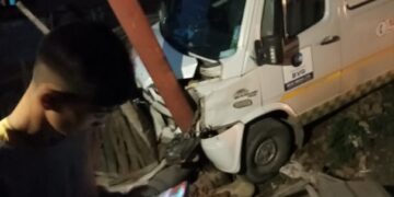 Ambulance Collides With Car in Mawar Handwara, 3 Injured