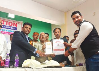 IJA Confers Investigative Journalist Bilal Bhat with ‘Int’l Excellence Award’