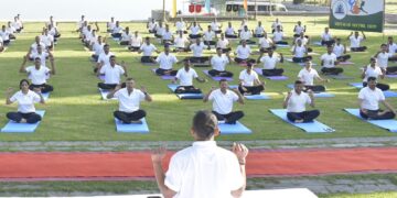 CRPF Organises Special Yoga Session for SFs, Civilians in Srinagar Ahead of Int’l Yoga Day Commemoration