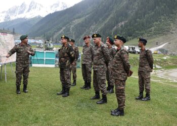 Northern Army Commander Visits to Inspect Ongoing Preparations for Amarnath Yatra