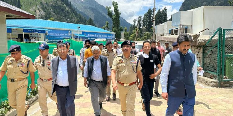 Amarnath Yatra 2023: DGP, FC (Home), Pr. Secy. to LG visit Baltal, Panjtarni, Chandanwari & Pahalgam; Review Security, Logistic & Other Arrangements