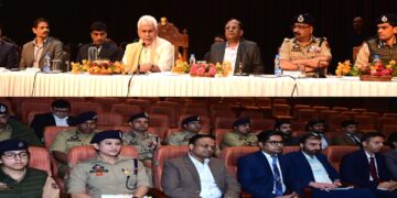 Credit of successful G20 meeting must go to team of officials: LG