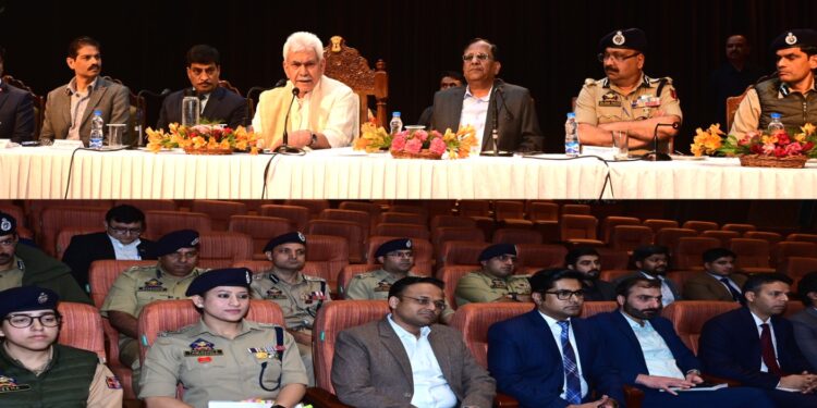Credit of successful G20 meeting must go to team of officials: LG