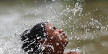 Hot and dry weather forecast as temp rises in J&K