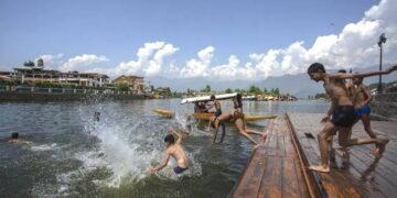 After Hottest Summer Day, Night Temp Too Goes Up In J&K