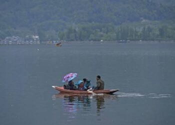 Rains lash parts of Kashmir, Jammu region; MeT predicts more at scattered places