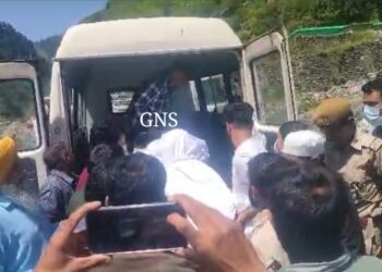 Mughal road accident: Bodies of Dir Finance, son recovered
