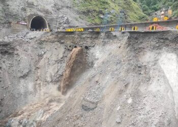 Highway closed; SSG, Mughal road reopen