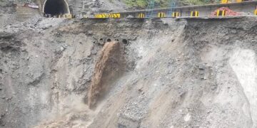 Highway closed; SSG, Mughal road reopen