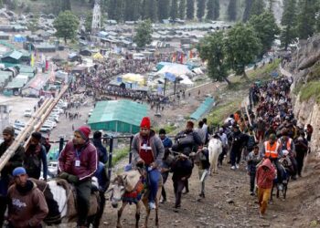 18354 yatris performed Darshan at Holy Cave today, applaud security grid, Langer facilities, local support