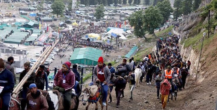 18354 yatris performed Darshan at Holy Cave today, applaud security grid, Langer facilities, local support
