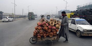 Severe cold conditions grip Kashmir
